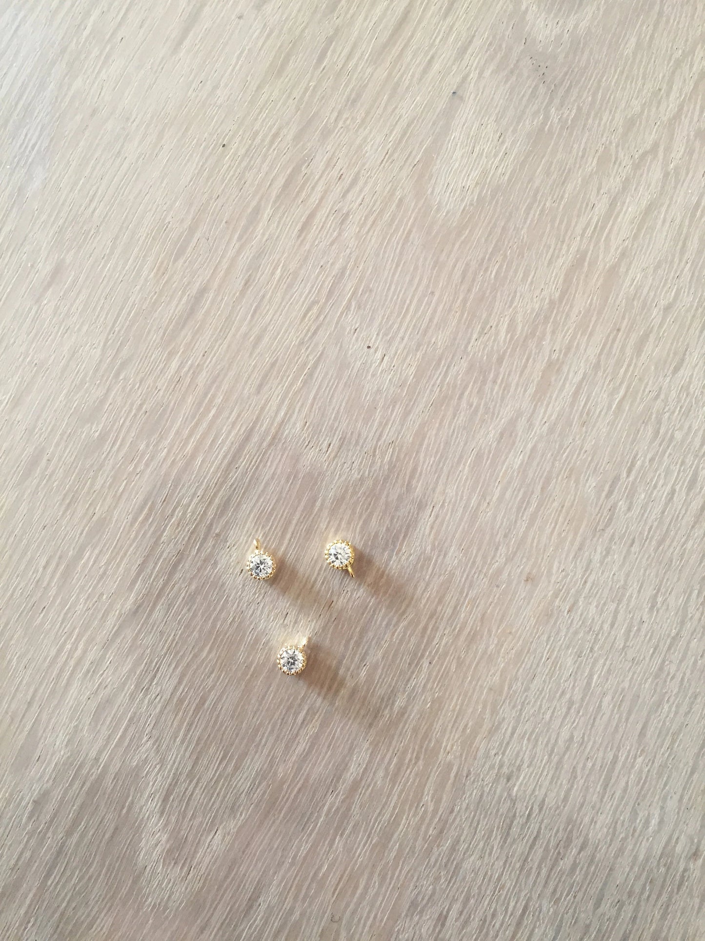 Pendentif 4 mm Diamant solitaire Plaqué Or 14k CZ charm Zircon cristal