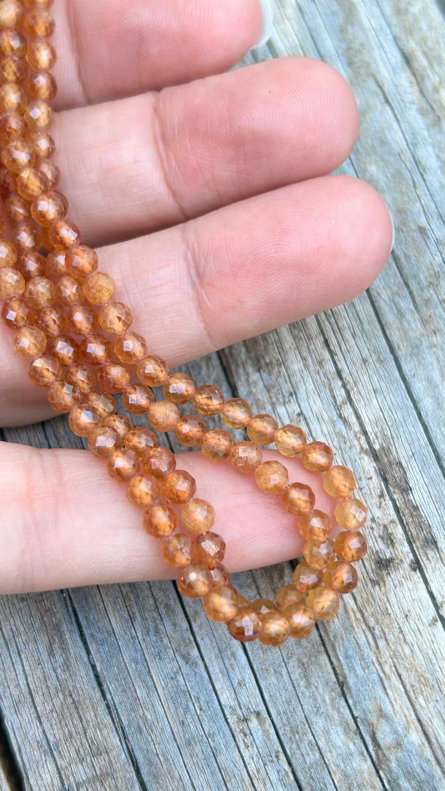 10 perles Grenat de Spessatine miel naturel facettes 4mm, pierre naturelle 4 mm, 10 perles de grenat orange facettées gemme naturelle 4mm