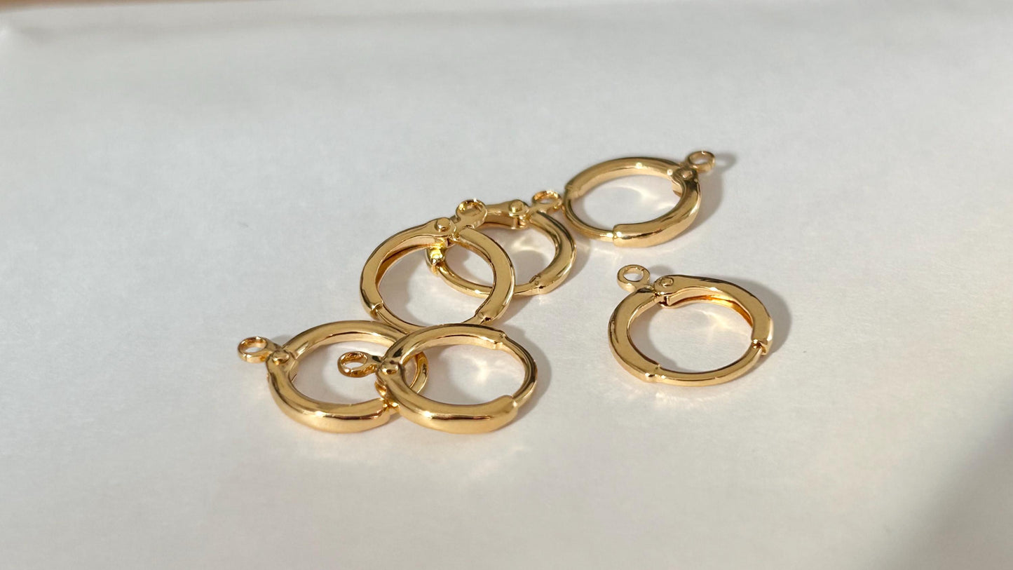 Paire de Dormeuses Rondes 13mm / Plaque or 24 carats 3 microns / boucle d'oreille plaqué or / mini créoles épaisses, mono boucle
