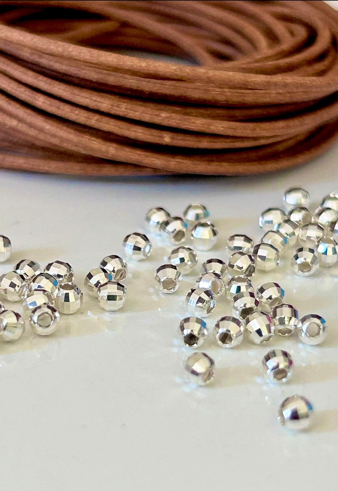 Perles facettées 3 mm trou 1,2mm argent massif 925/1000