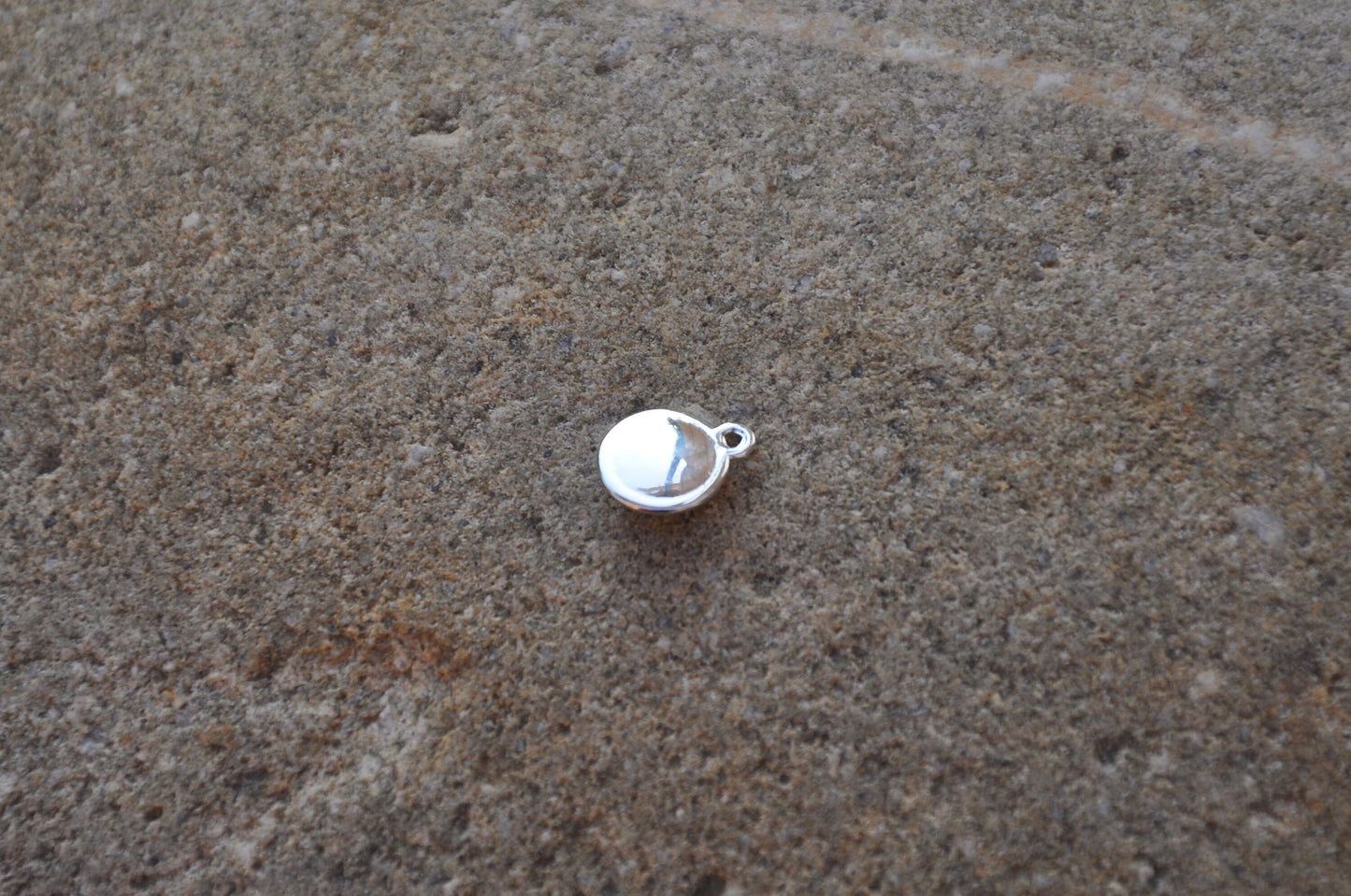 Pampille, pendentif ethnique minimaliste / cercle soleil inca / 9 mm / plaqué argent 925 / BOHO mode