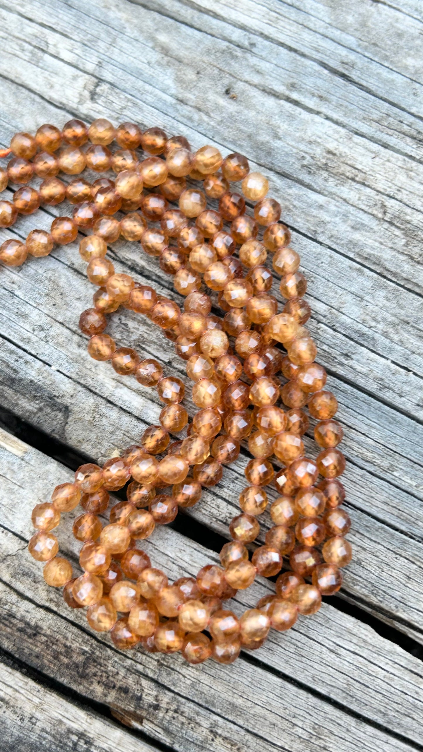 10 perles Grenat de Spessatine miel naturel facettes 4mm, pierre naturelle 4 mm, 10 perles de grenat orange facettées gemme naturelle 4mm