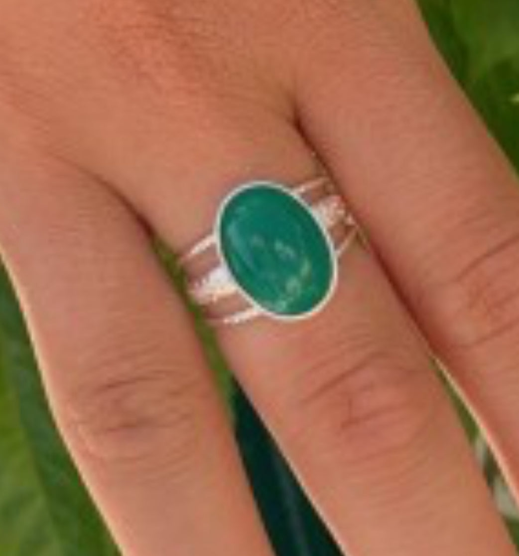 Bague cabochon ovale 14x10mm, en plaqué or 24 carats à monter ou montée