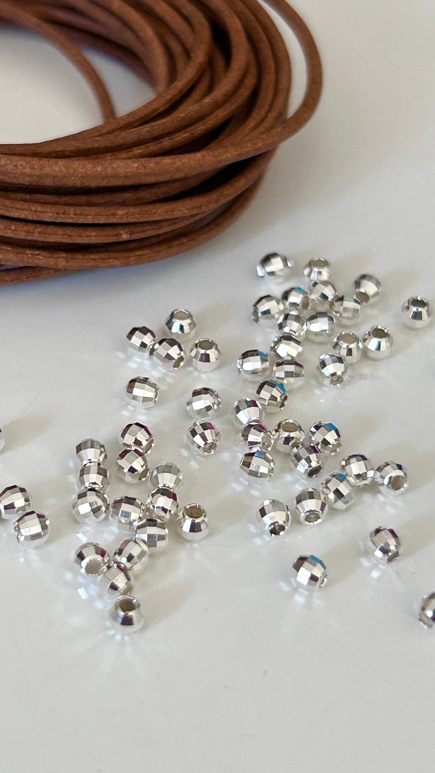 Perles facettées 3 mm trou 1,2mm argent massif 925/1000