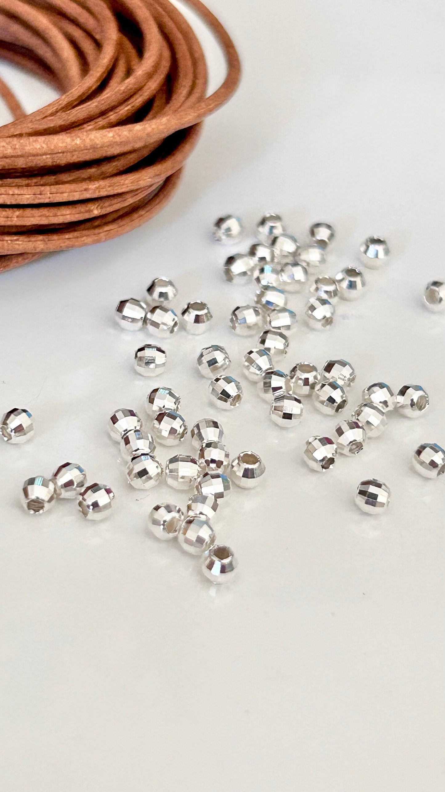 Perles facettées 3 mm trou 1,2mm argent massif 925/1000