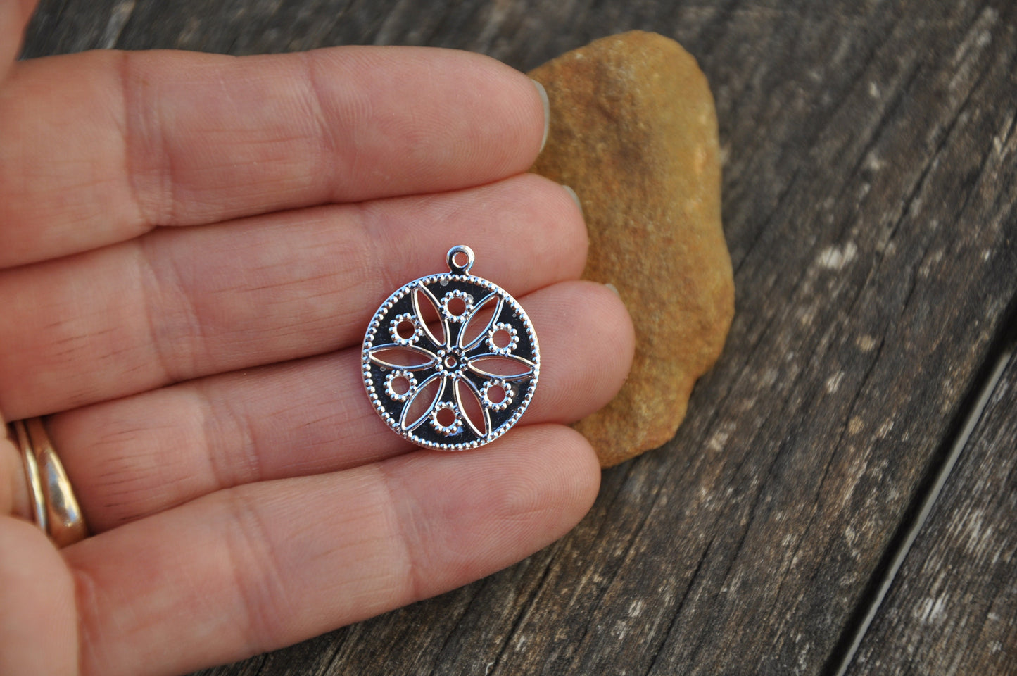 Pendentif Médaille rosace, cercle, disque, pastille 20 mm Argent 925 dentelle