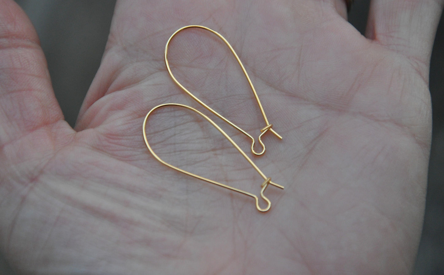 2 Crochets d'Oreilles longues dormeuses 35 x 15 mm en Plaqué or 22 carats