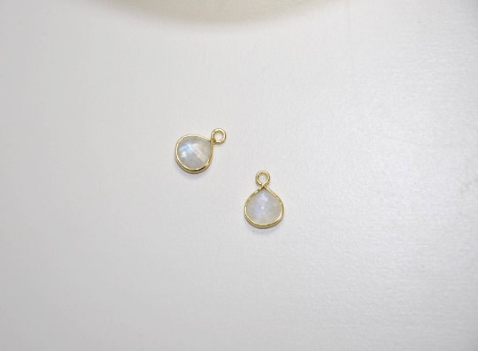 Petit Pendentif forme goutte Pierre de lune véritable plaqué or 24k