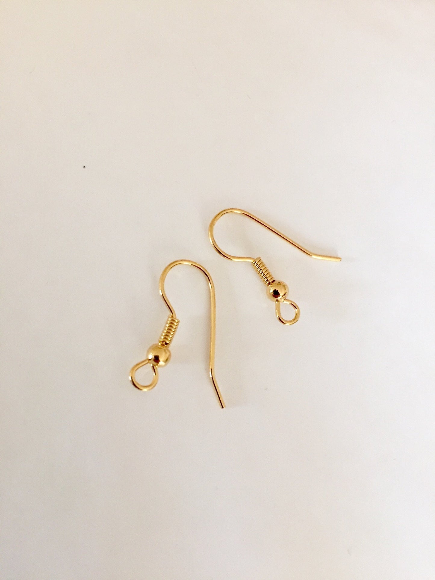 1 Paire de crochets d'oreilles Boule Plaqué Or 22k 20 x 9mm