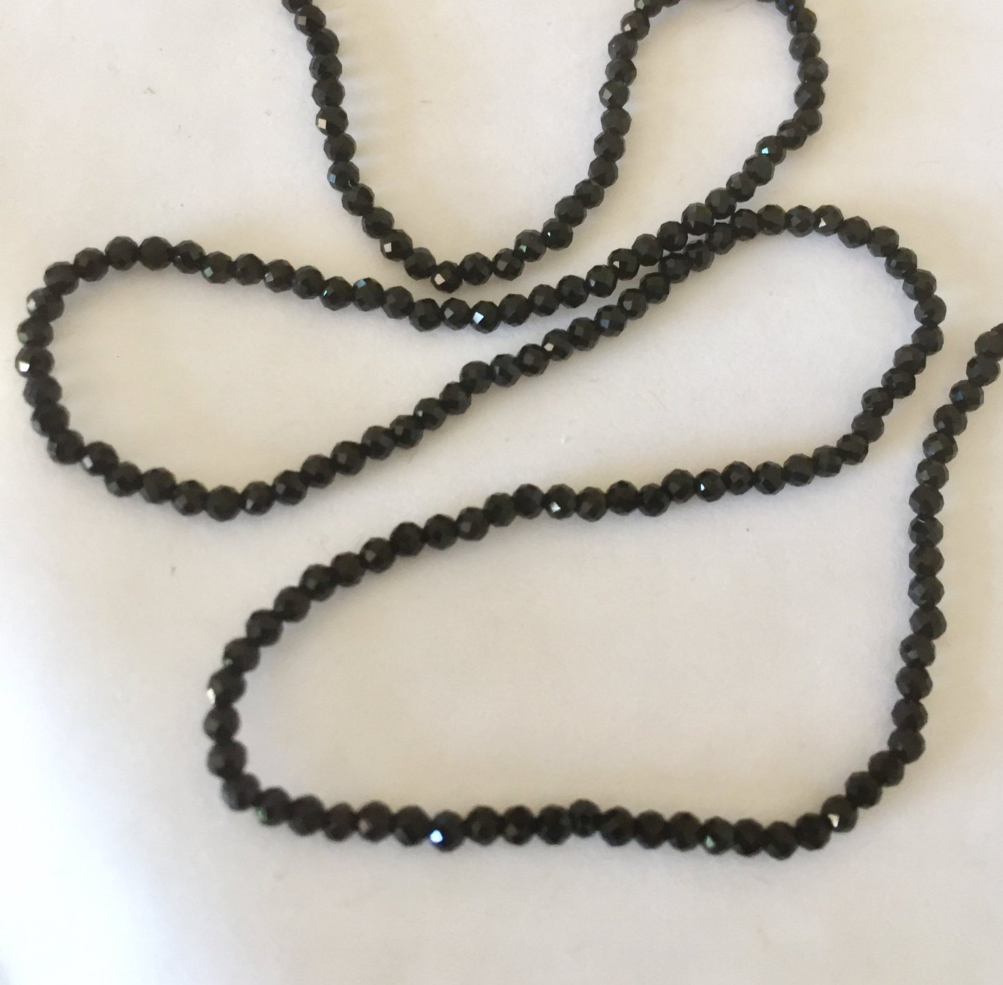 20 Perles 2mm Spinelle noire facettée, pierre naturelle 2 mm, 20 perles Spinelle noire facettes gemme naturelle 2mm