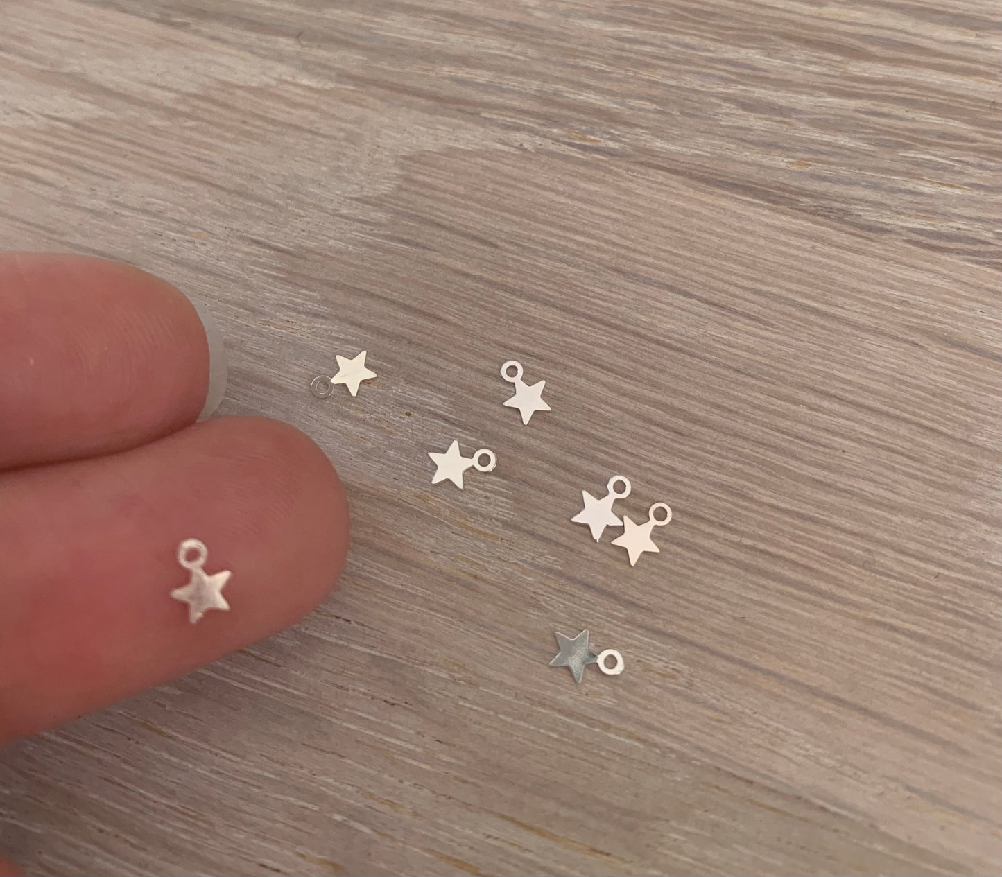 Lot de 2 Mini Etoiles plaqué Argent 6mm
