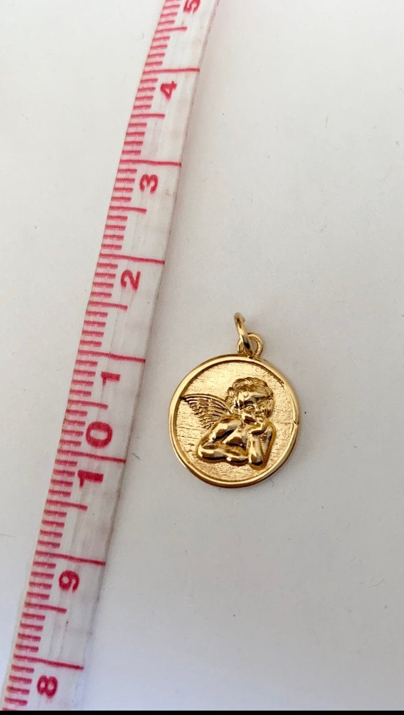 Médaille Ange 15x13mm en plaqué or 24K, pendentif angelot, chérubin doré, doux et rêveur