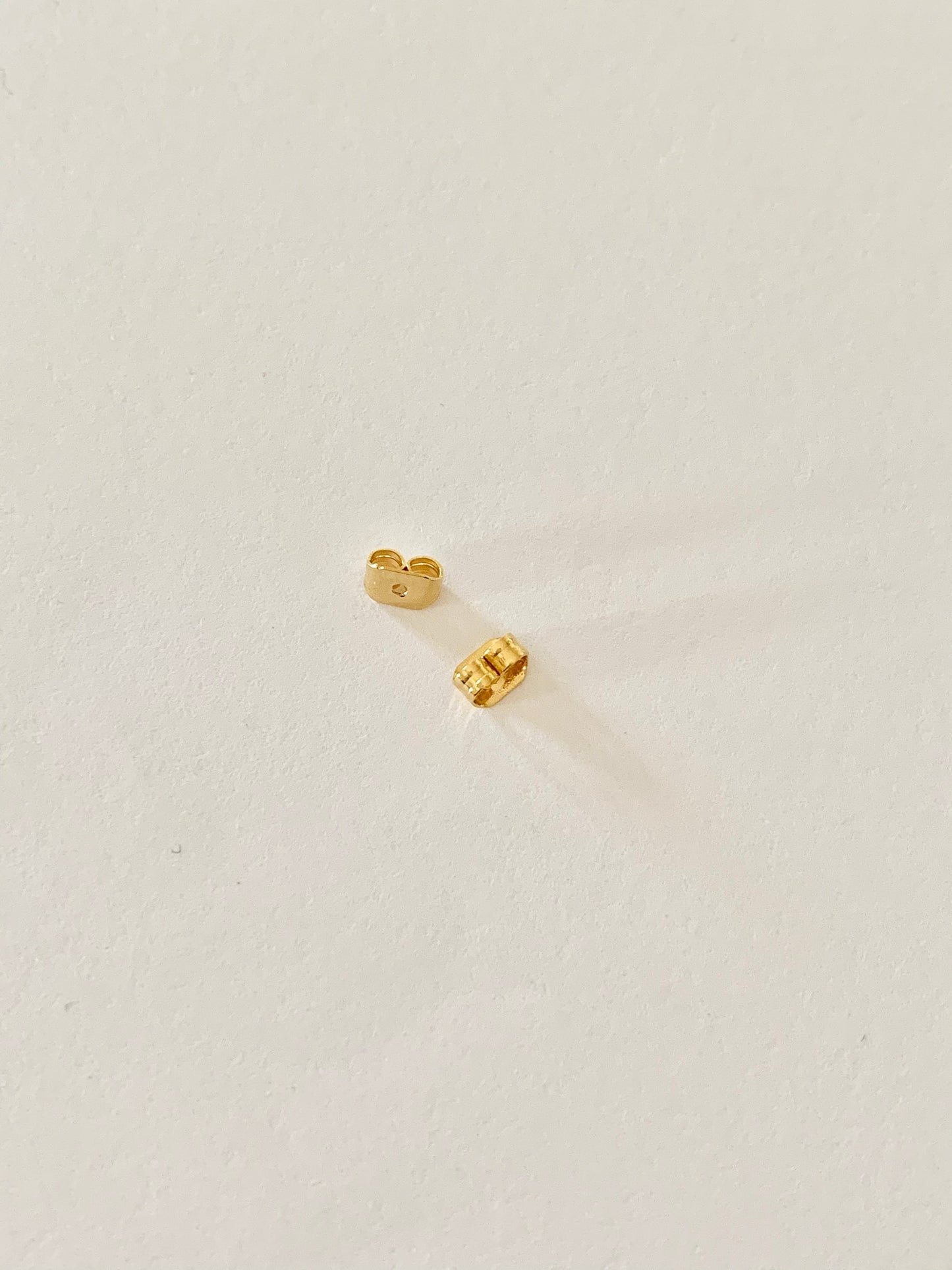 Paire d’embouts clous d’oreilles 5x3mm , paire Papillons poussoirs boucles plaqué or