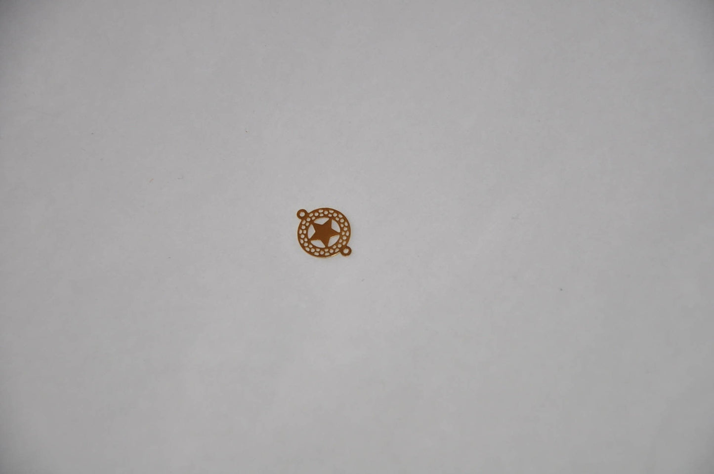 Connecteur cercle étoile PLAQUE OR 10 mm