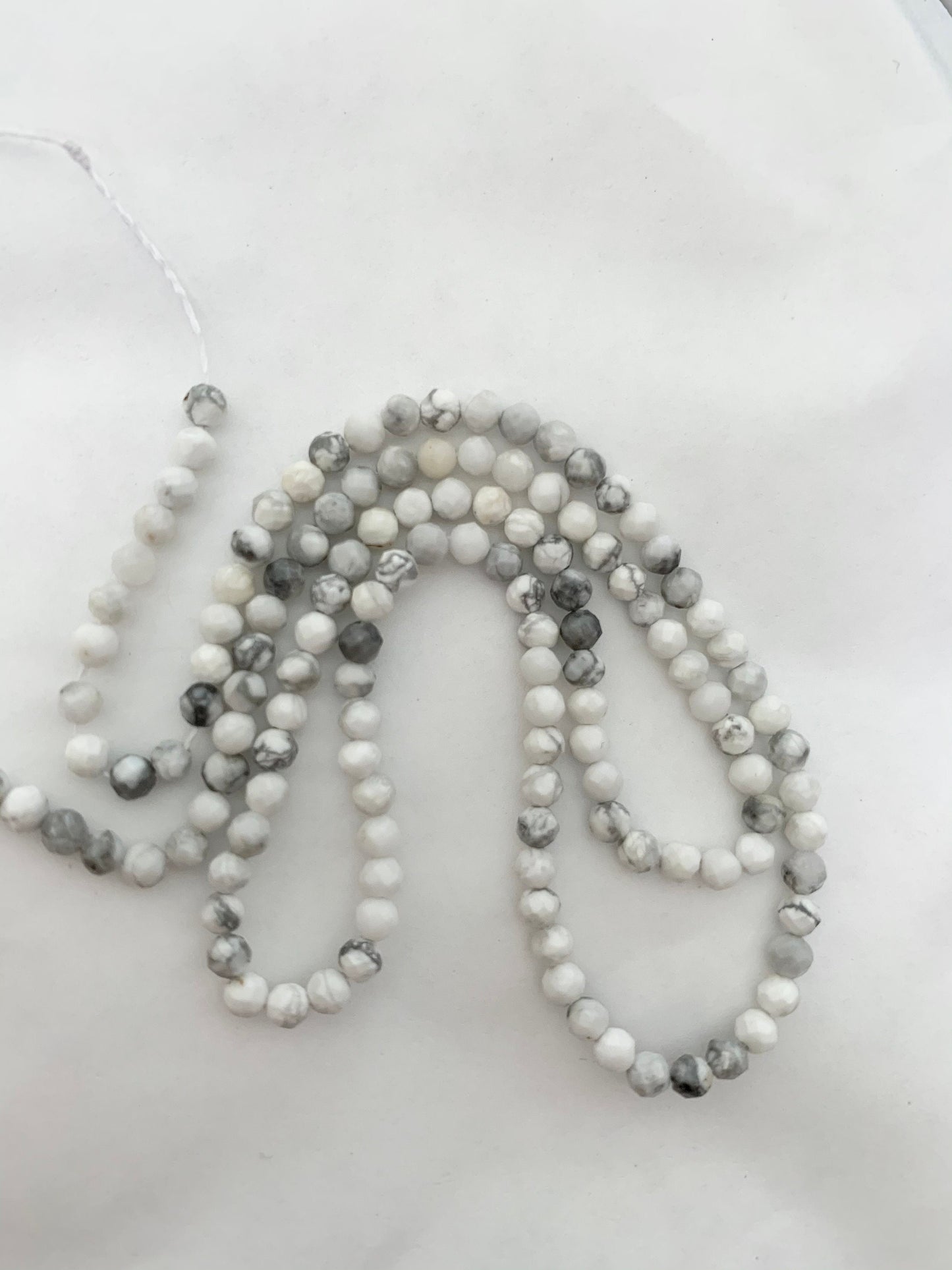 10 perles 3,5 mm Turquoise Blanche facettée, 10 perles facettes howlite gemme naturelle 3.5 mm tons Blancs et gris clair pierre naturelle