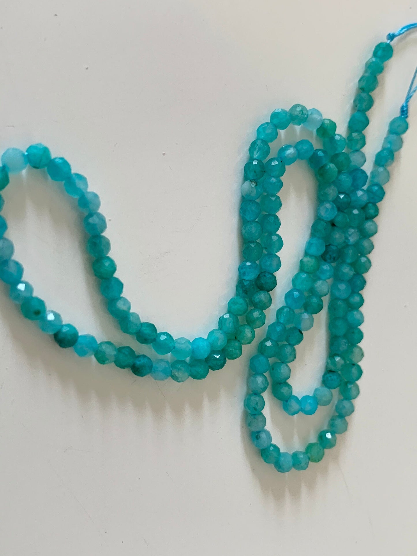 Amazonite du Pérou mini perles facettée, 10 perles facettes gemme naturelle tons bleus/vert d'eau, pierre naturelle 3,2mm