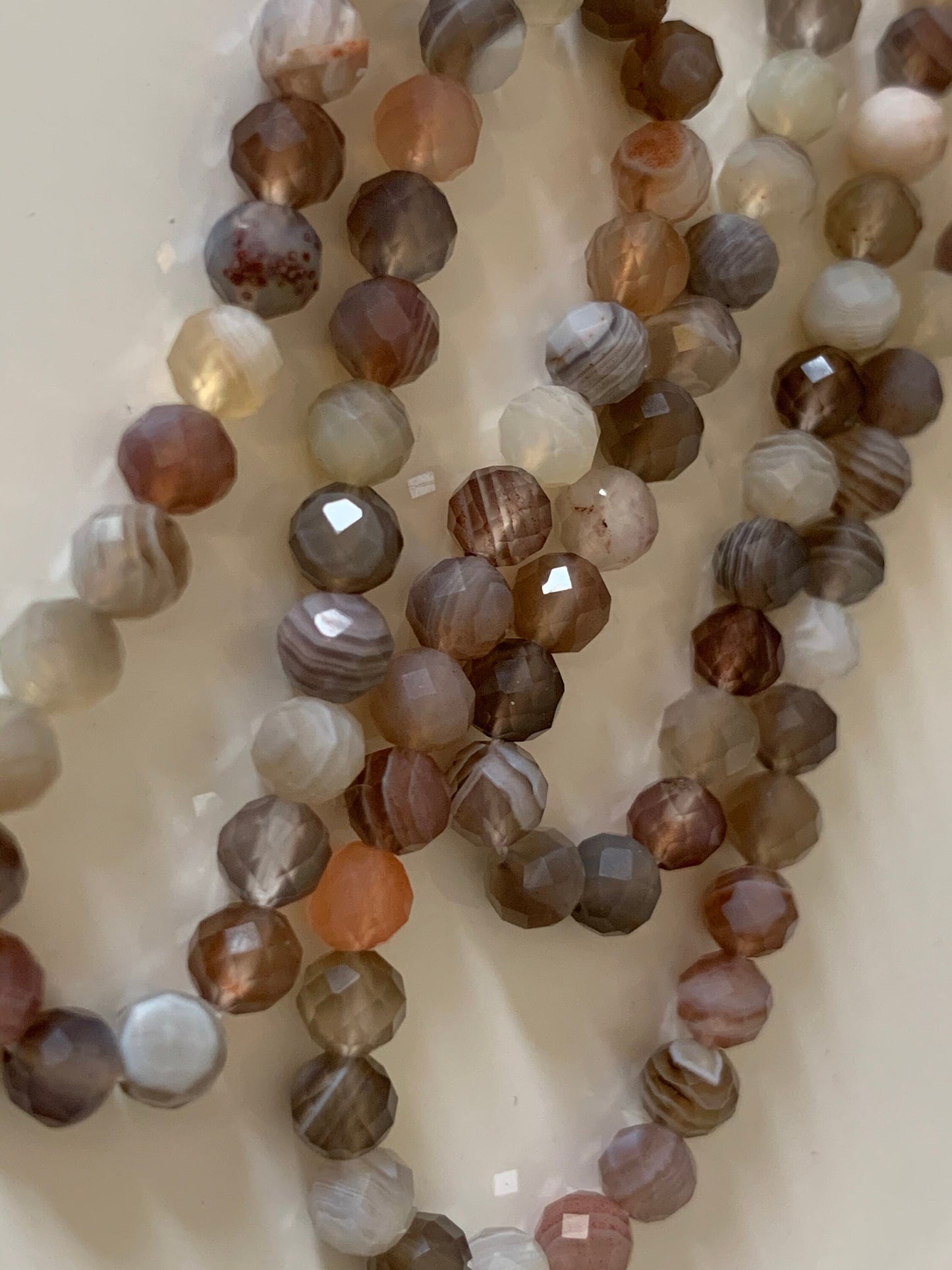 Agate Botswana 4 mm facettée, 10 perles facettes gemme naturelle 4mm tons bruns, Agate Botswana pierre naturelle