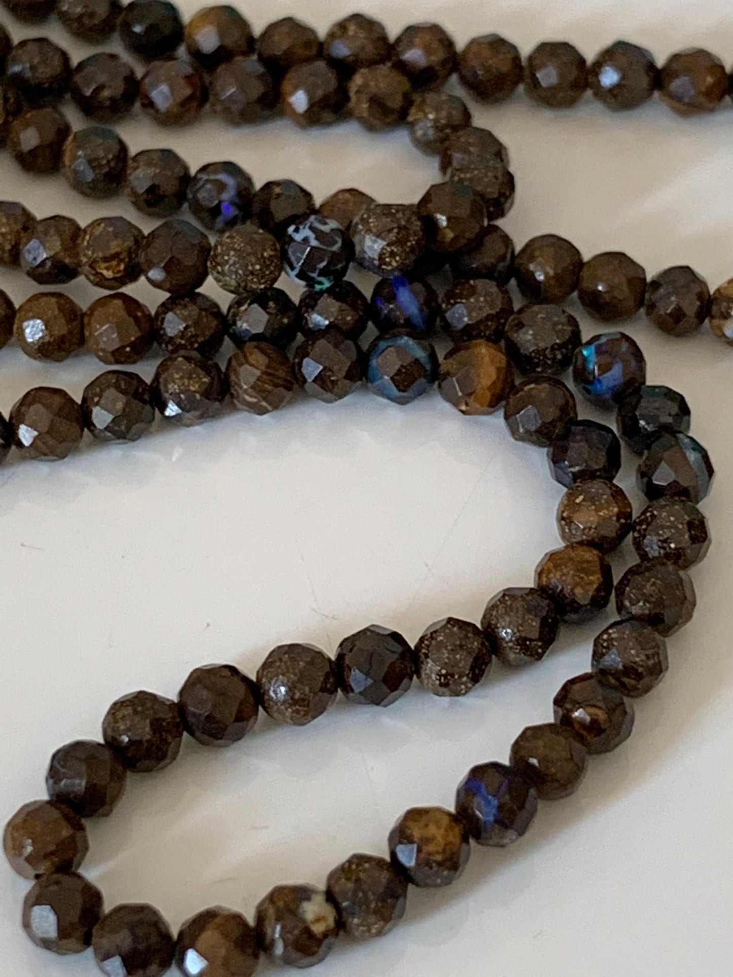 10 perles 3mm Opale Australienne facettée naturelle 3 mm, 10 perles Opale Australienne simple facettes gemme naturelle 3mm tons bruns