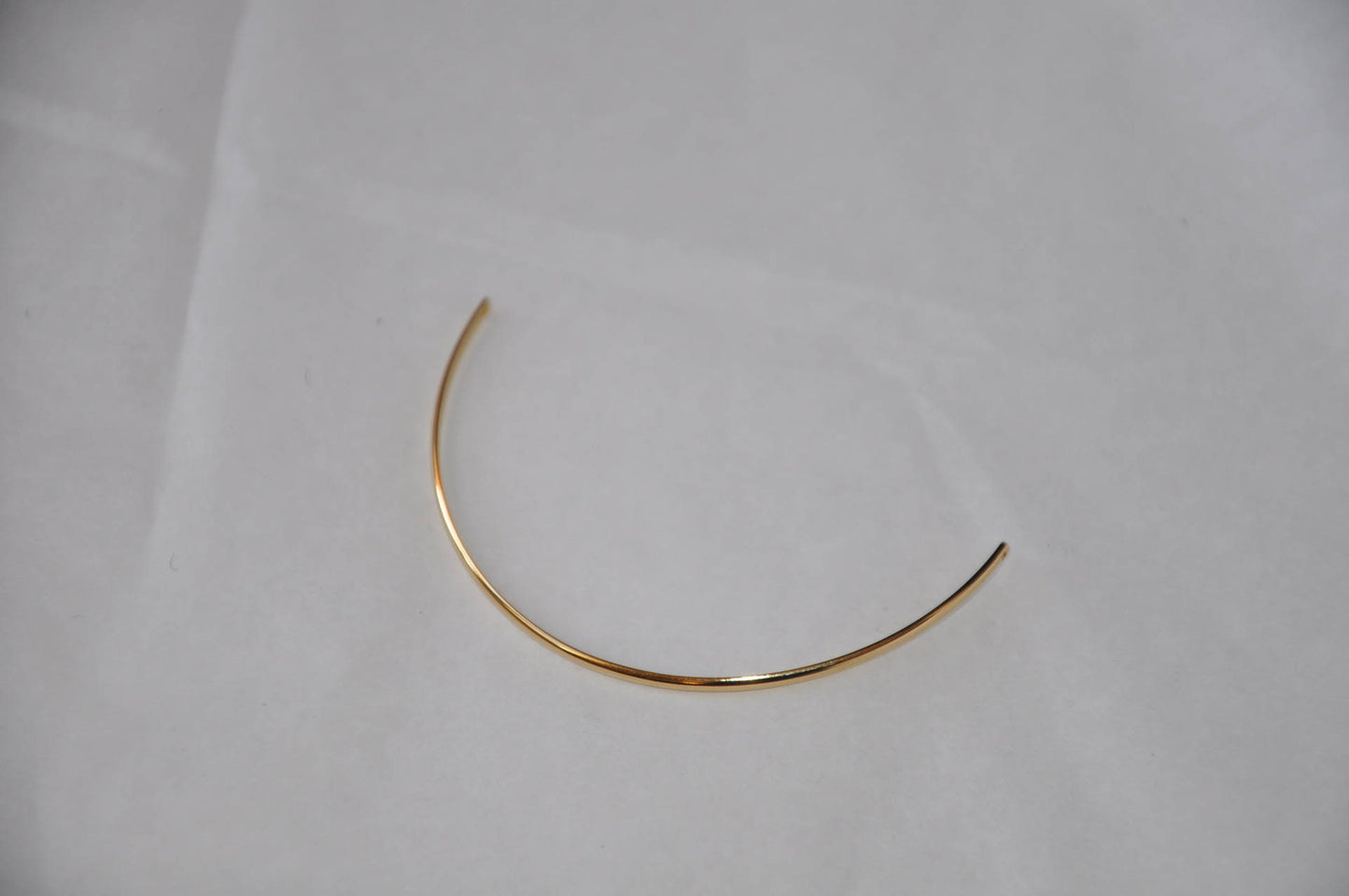 24 K Demi jonc plat 65x3 mm Plaqué or 2 trous, demi-sphère 6,5cm doré