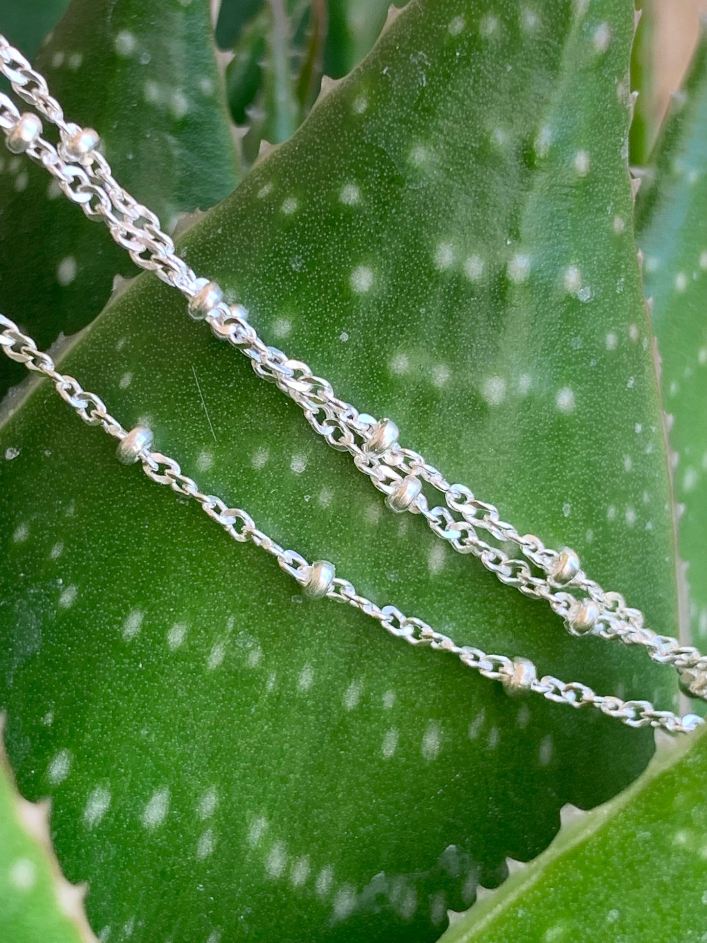 Chaîne satellite maille gourmette torsadée 1,3mm et perlée 1,5mm en argent 925 véritable, Morceau de chaîne en argent pur 925/1000