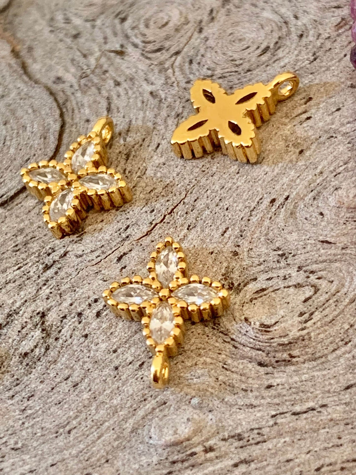 Breloque zircons 8mm Plaqué Or 24 K, mini pendentif strass or