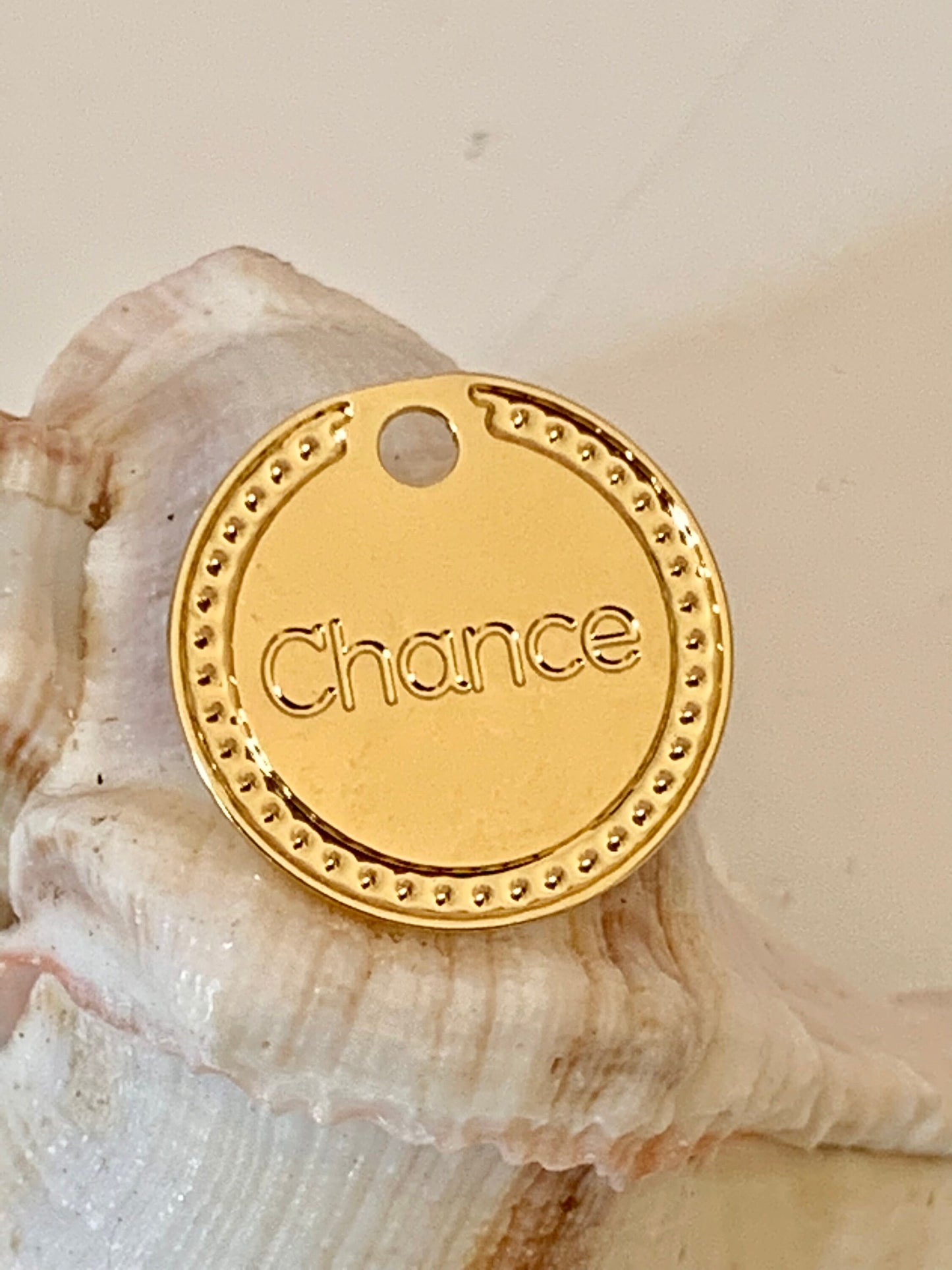 Médaille 17mm plaqué or, double face Chance / Trèfle doré