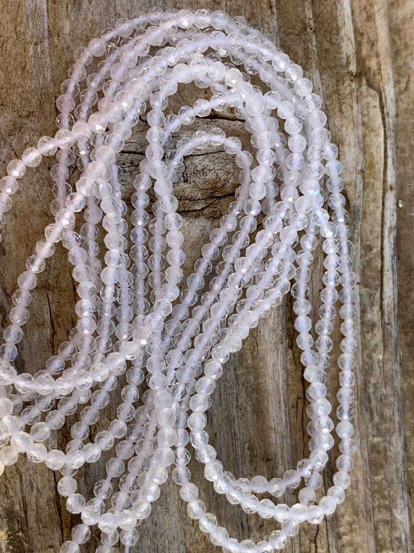 Perles 2,6/2,7 mm Pierre de Lune flash Arc en ciel, perle facettée, perles facettes gemme naturelle tons Blancs pierre naturelle