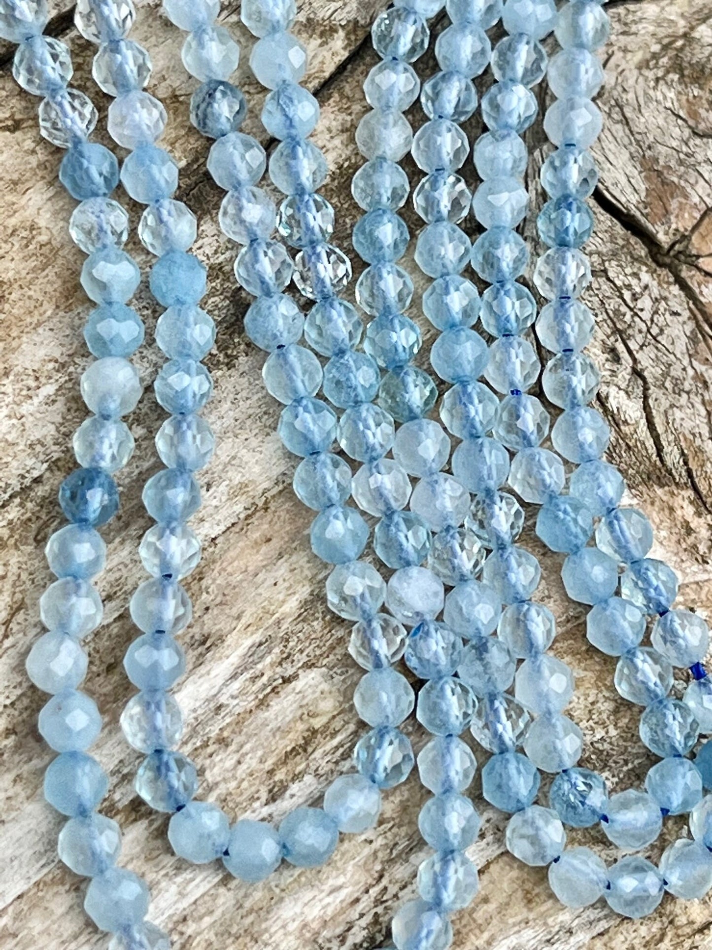 Perles d'Aigue-marine facettes 3,1mm -3,3mm, aigue marine perles rondes facettées, Perles gemmes naturelles sans traitement, coloris naturel