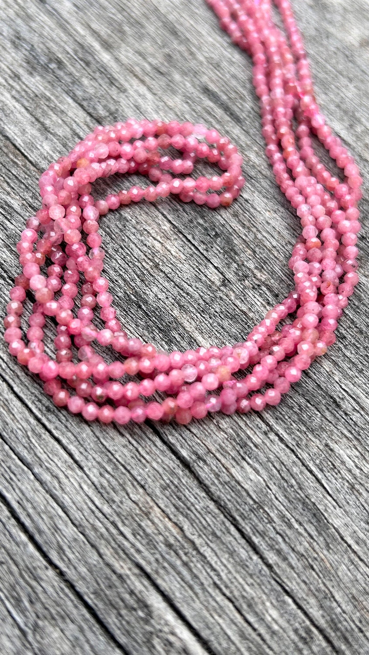 Rhodonite du Brésil 2,5mm rose facettes, 10 perles facettes gemme naturelle tons roses, pierre naturelle, miniature
