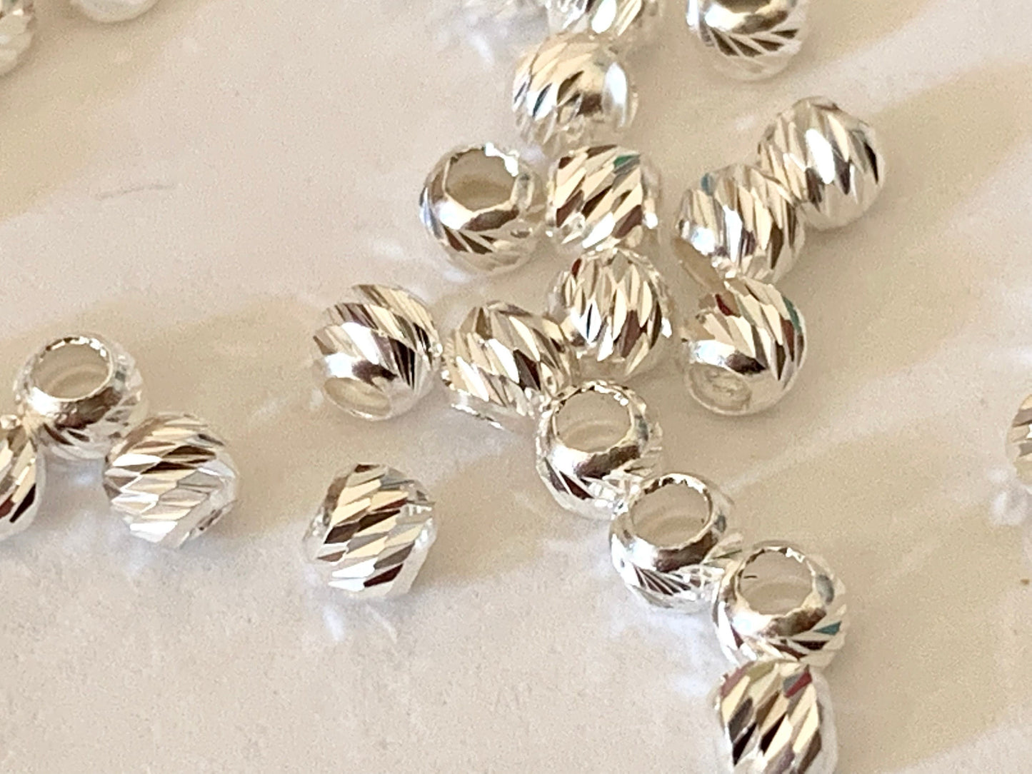 Perles ciselées 2,5 mm trou 1,2mm argent massif 925/1000, perles d’espacements argent