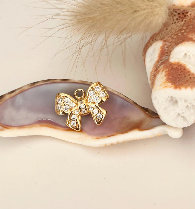 Pendentif Noeud 14mm strass et plaqué or plaqué or 24 carats, noeud plaqué or 24 K, petits diamants zircon