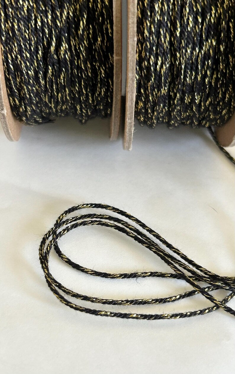 2 mètres fil coton et lurex 1mm, noir et doré, pour bracelet, collier, créations de bijoux ou macramé