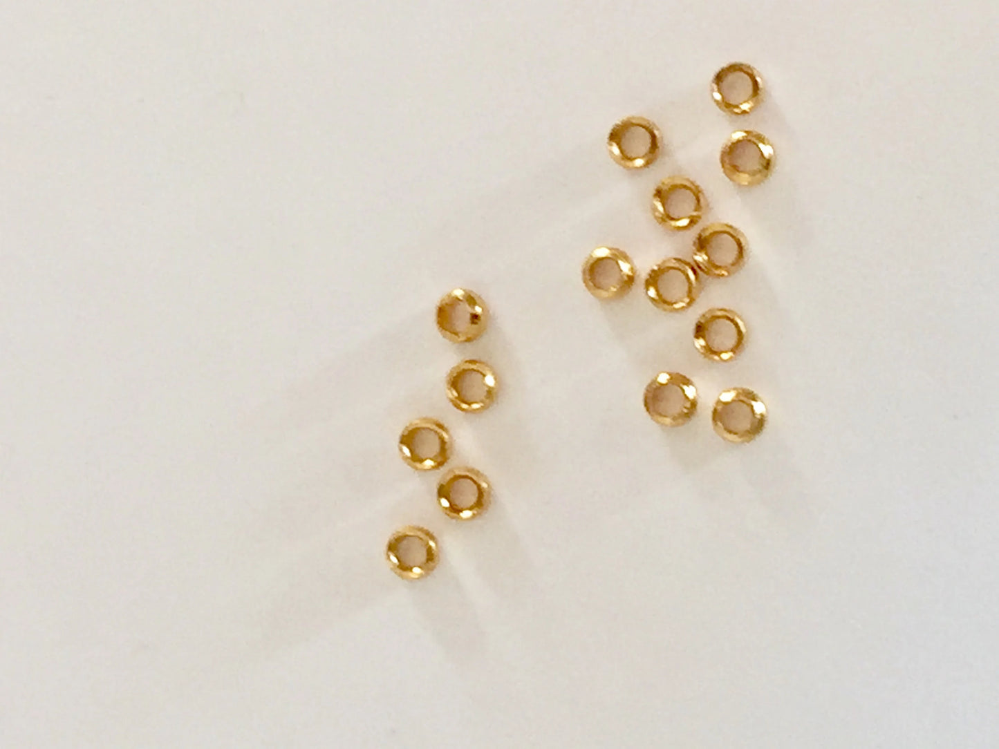 Perles à écraser 2mm / 3mm plaqué or 3 microns fabrication bijoux,perle à écraser doré,tube à écraser, perle à sertir, fourniture bijou or,
