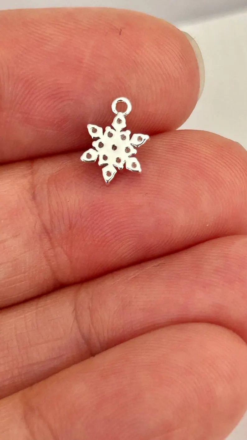 Flocon de neige 8mm / 13mm strass blancs et plaqué argent 925/1000, petits flocons diamants zircon et argent