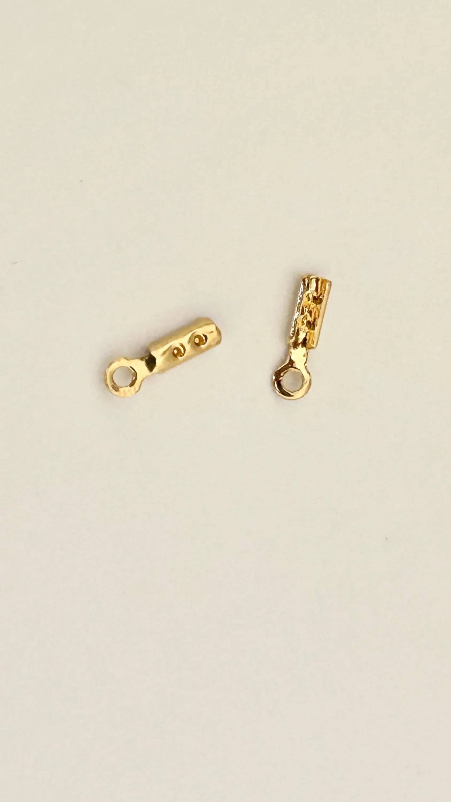 Lot de 2 Embouts de chaîne très fine - MIYUKI, Trou 0,5 mm plaqué or