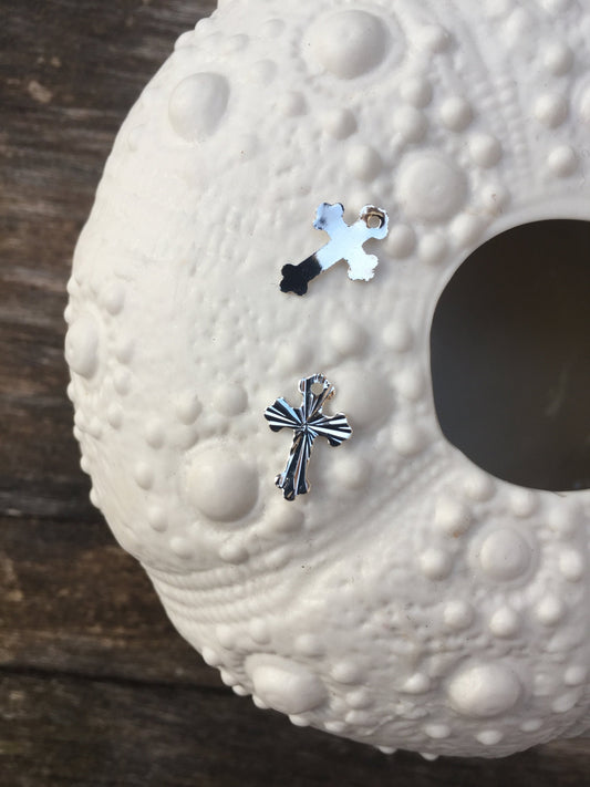 Croix minimaliste taillée Argent 925 - 13 x 9 mm