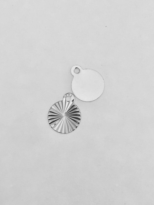 Pendentif ciselé 8 mm pampille charm médaillon plaqué argent