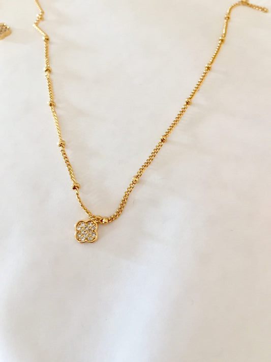 Chic Pendentif 8mm trèfle zircon Plaqué Or 22k CZ Zircon cristal