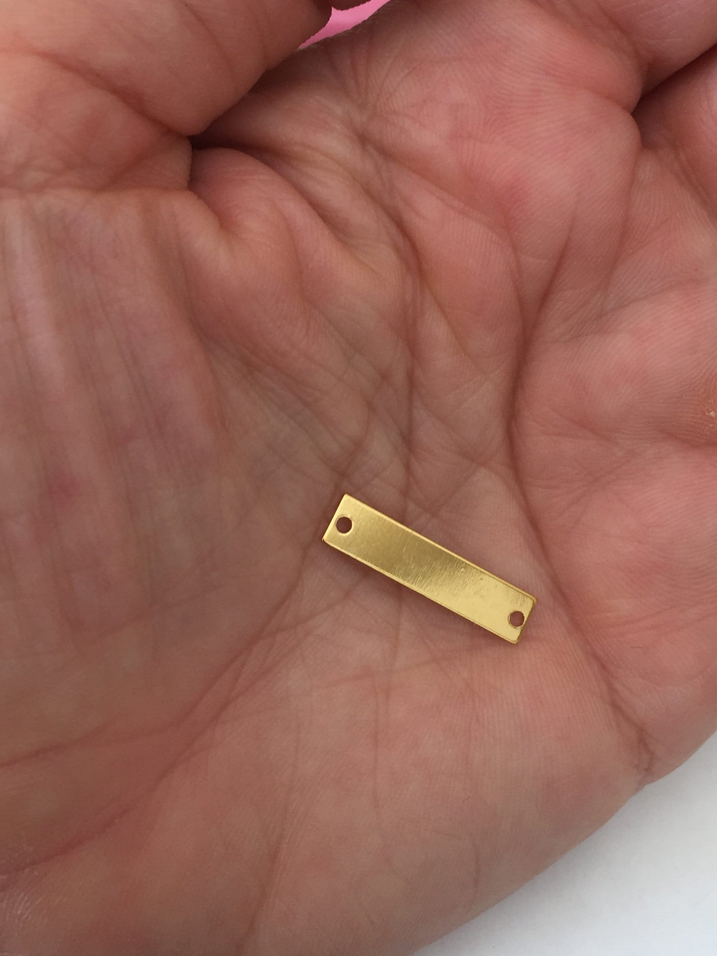 1 Rectangle 2 trous 23 x 5 mm connecteur plaqué or dorée à l'or fin 22 carats, breloques plaqué or 22 K