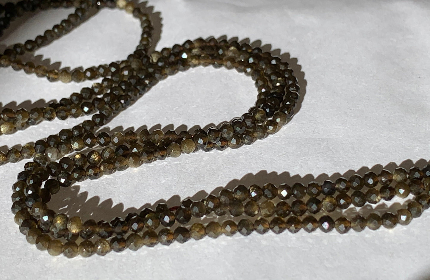 10 perles Obsidienne 3mm facettée, 10 perles OBSIDIENNE Or facettes gemme naturelle 3 mm tons Foncés reflets légers flash dorés,