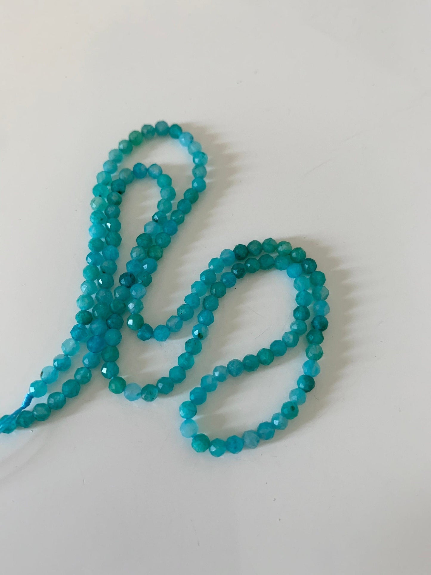 Amazonite du Pérou mini perles facettée, 10 perles facettes gemme naturelle tons bleus/vert d'eau, pierre naturelle 3,2mm