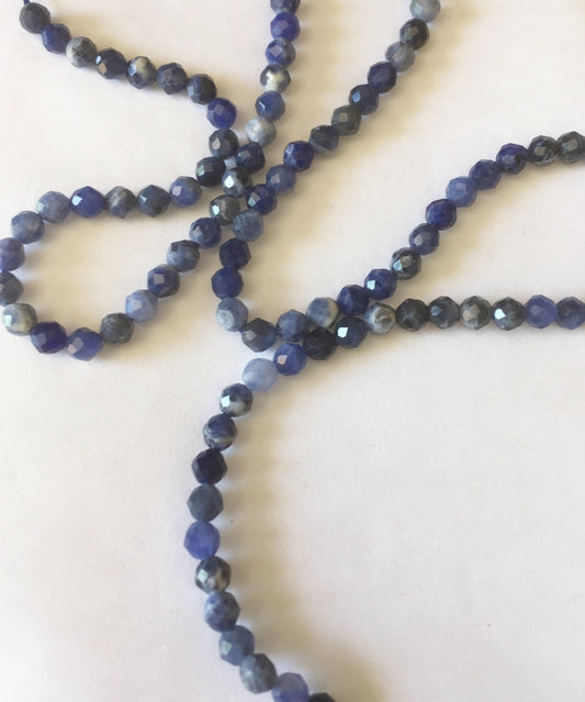 Sodalite bleue 3 mm facettée, 10 perles facettes gemme naturelle 3mm tons bleus, pierre naturelle