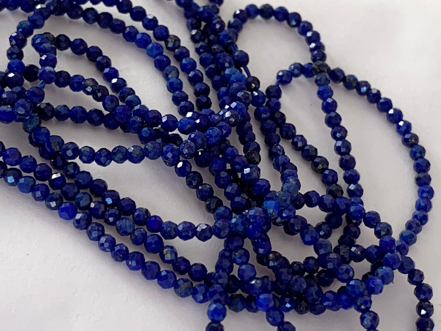 Lapis Lazuli AA bleue 2/2,4 mm facettée, 15 perles facettes gemme naturelle 2mm -2.5mm tons bleus, Lapis Lazul pierre naturelle