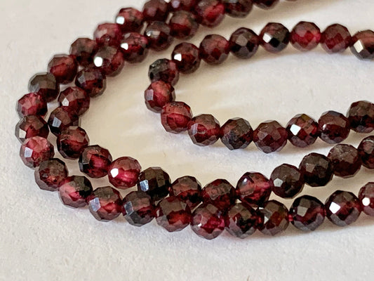 10 perles 2,0/2,2mm Grenat facettée naturelle, 10 perles rondes Grenat facettes gemme rouge foncé Pyrope