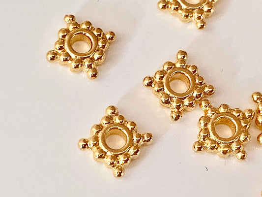 Intercalaire « star » 6,4mm plaqué or, perles pour gemmes dorées